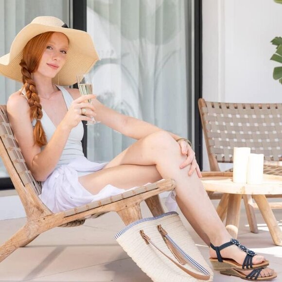 Women’s Wedge Sandals Faux Leather Open Toe Floral Rhinestone Summer Shoes - Picture 6 of 7